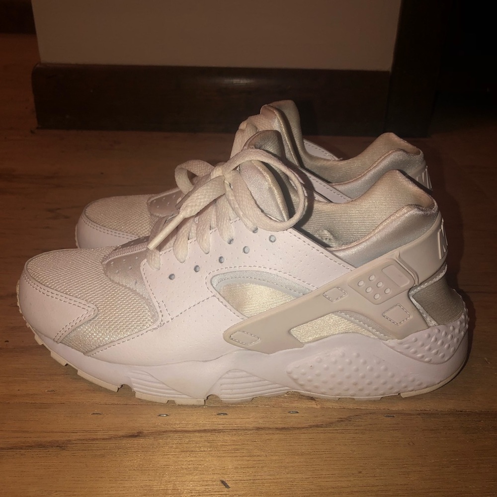 Nike White Huaraches